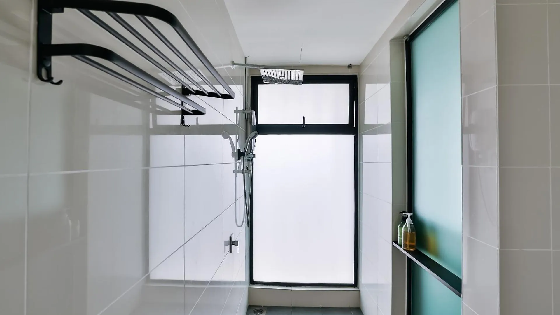 Southkey 2Br, 5-7 Pax, Wifi, Mid Valley Jb,Free Parking Johor Bahru 0*,