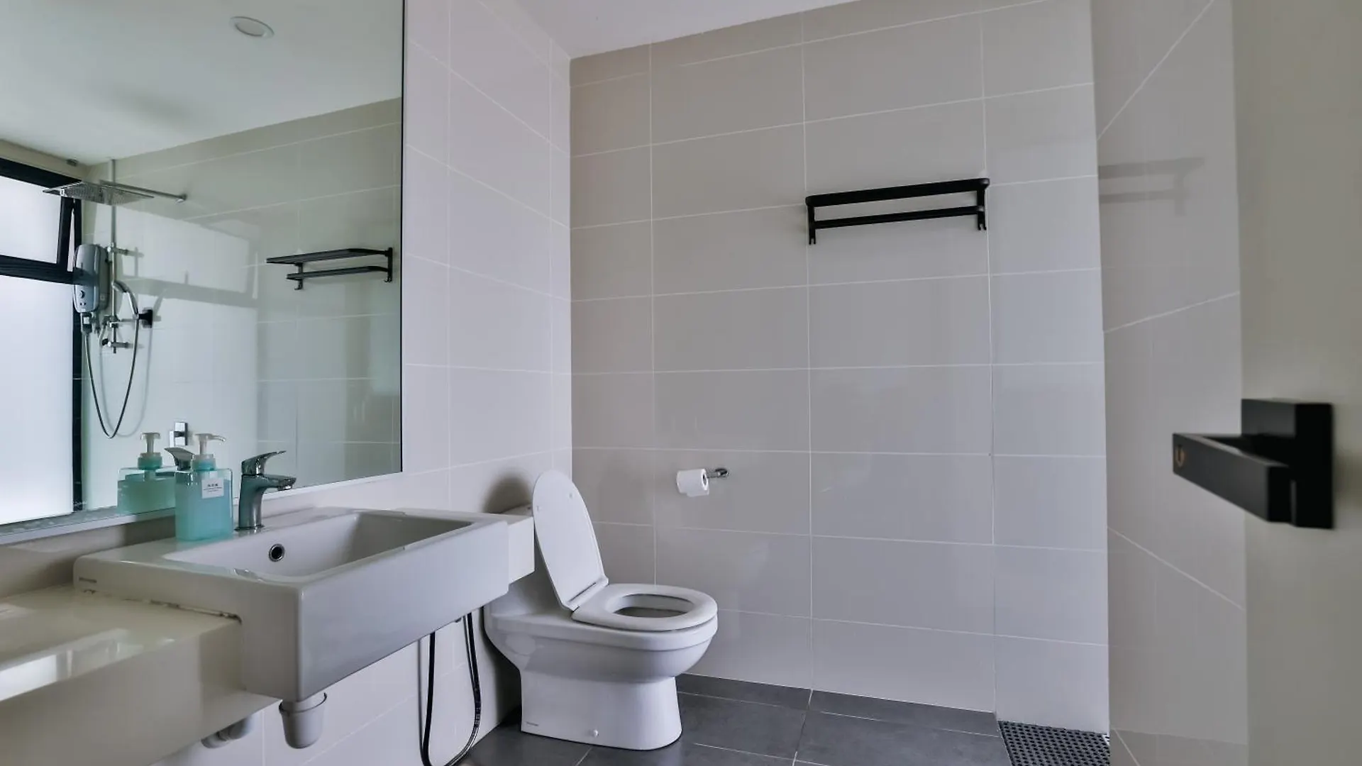Southkey 2Br, 5-7 Pax, Wifi, Mid Valley Jb,Free Parking Johor Bahru Malasia
